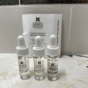 Kiehl’s Clearly Corrective Dark Spot Solution